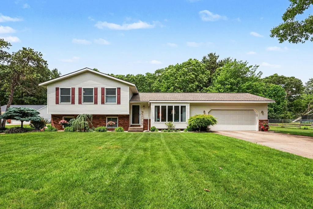2332 Filonow Drive Fruitport Charter Township MI 49444