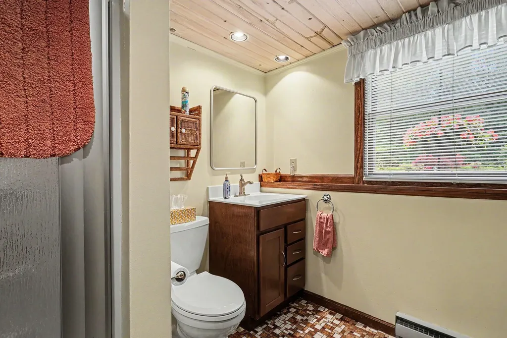 2332 Filonow Drive Fruitport Charter Township MI 49444