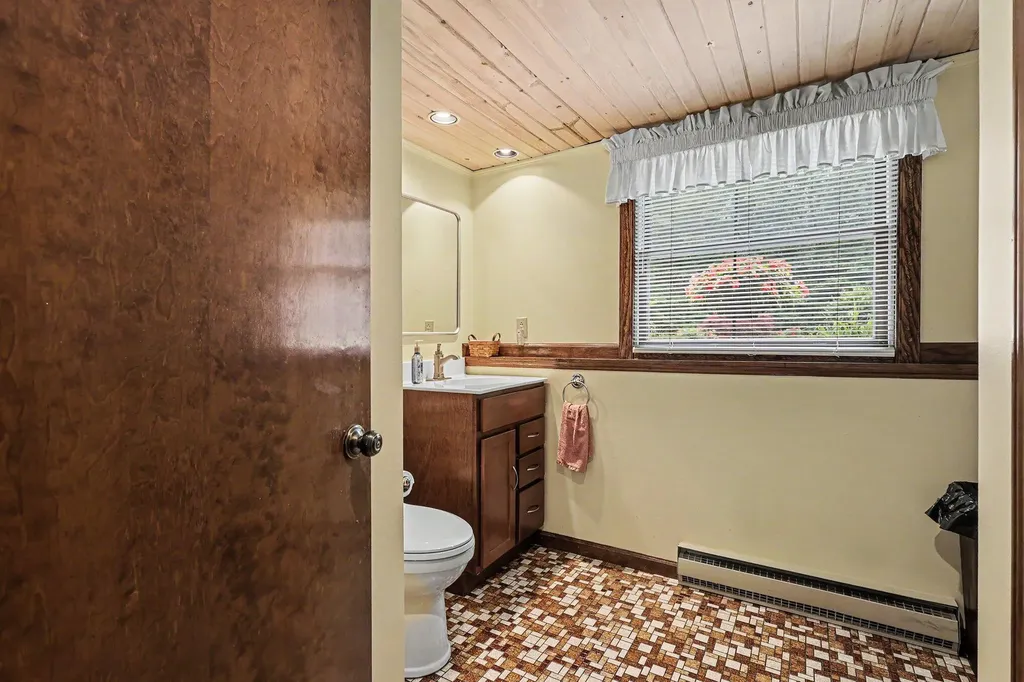 2332 Filonow Drive Fruitport Charter Township MI 49444