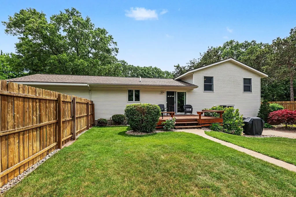 2332 Filonow Drive Fruitport Charter Township MI 49444