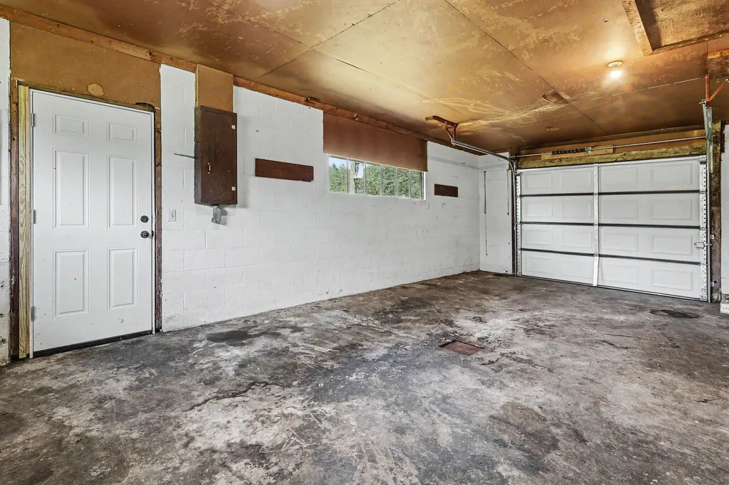 1635 Roberts Street Muskegon City MI 49442
