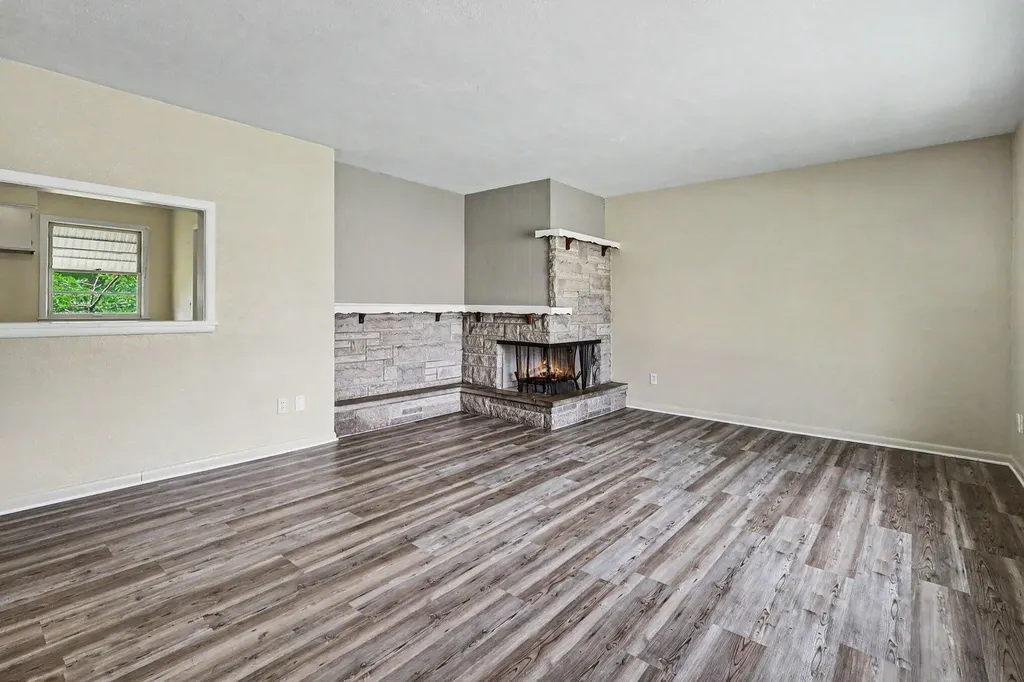 1635 Roberts Street Muskegon City MI 49442