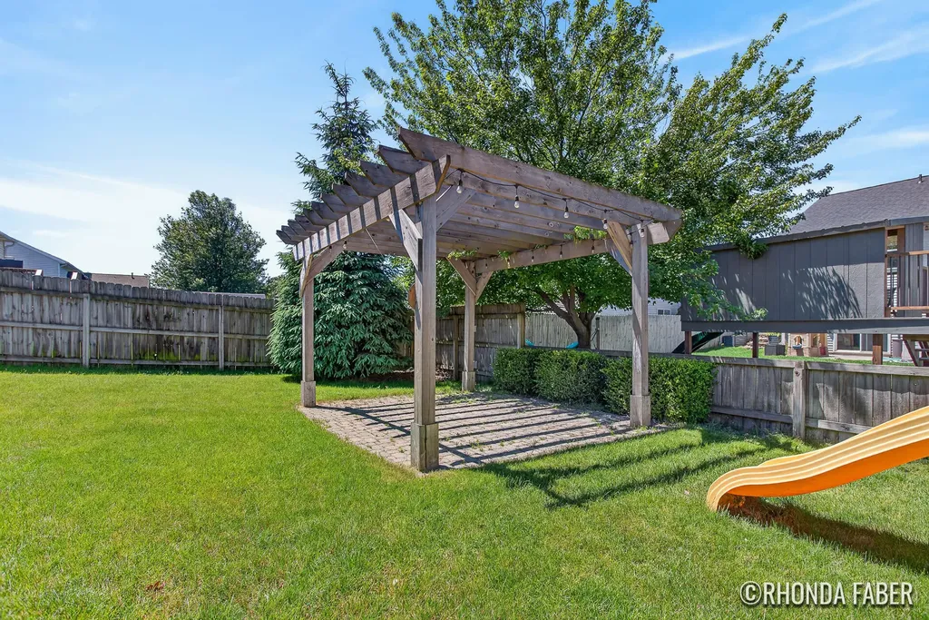 3933 Spruce Lane Holland Charter Township MI 49424