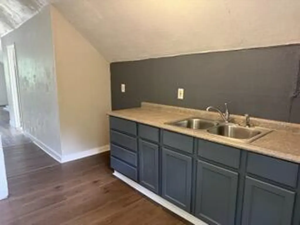 2541 Jefferson Street Muskegon Heights City MI 49444