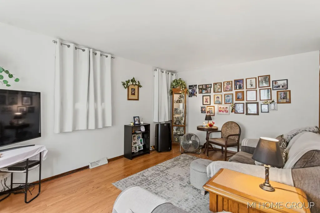 155 Burke Avenue Holland Charter Township MI 49424