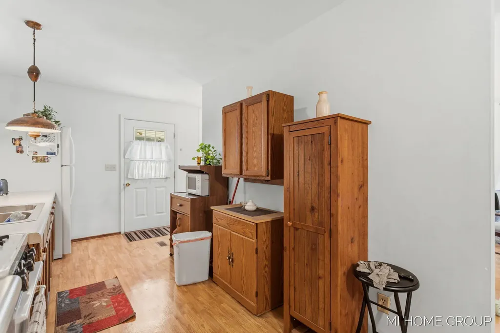 155 Burke Avenue Holland Charter Township MI 49424