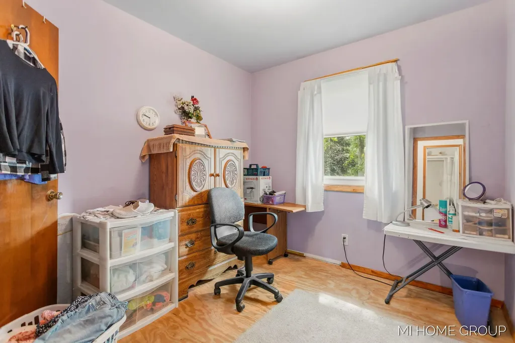 155 Burke Avenue Holland Charter Township MI 49424