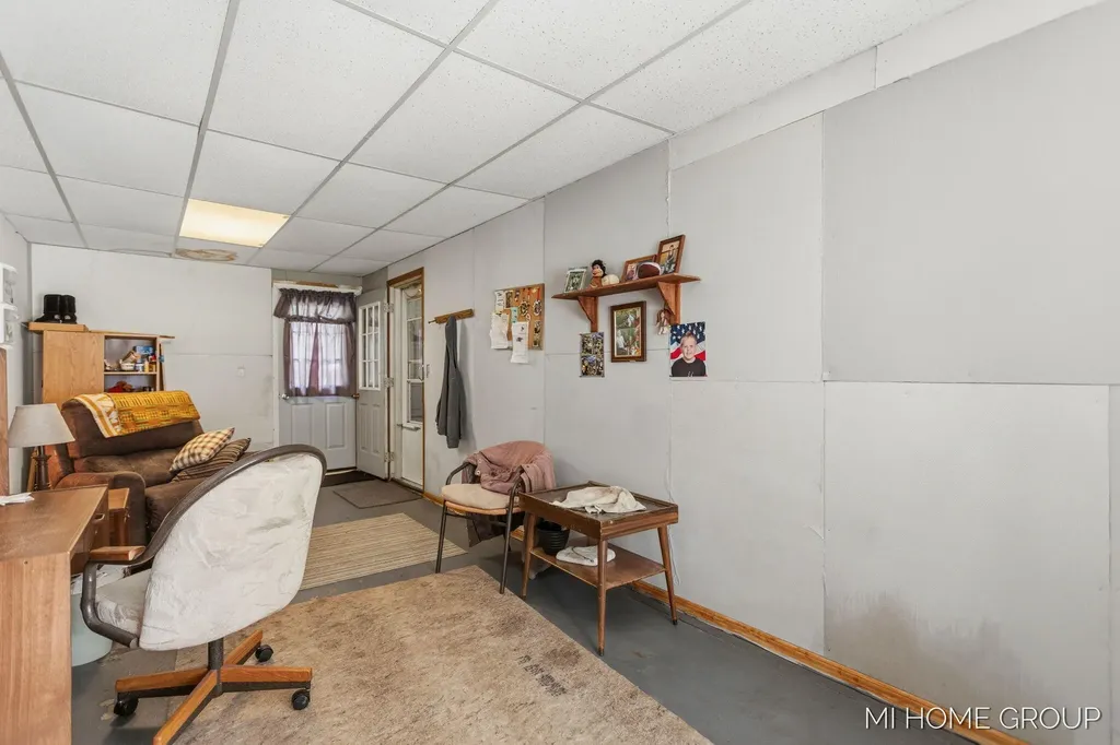 155 Burke Avenue Holland Charter Township MI 49424
