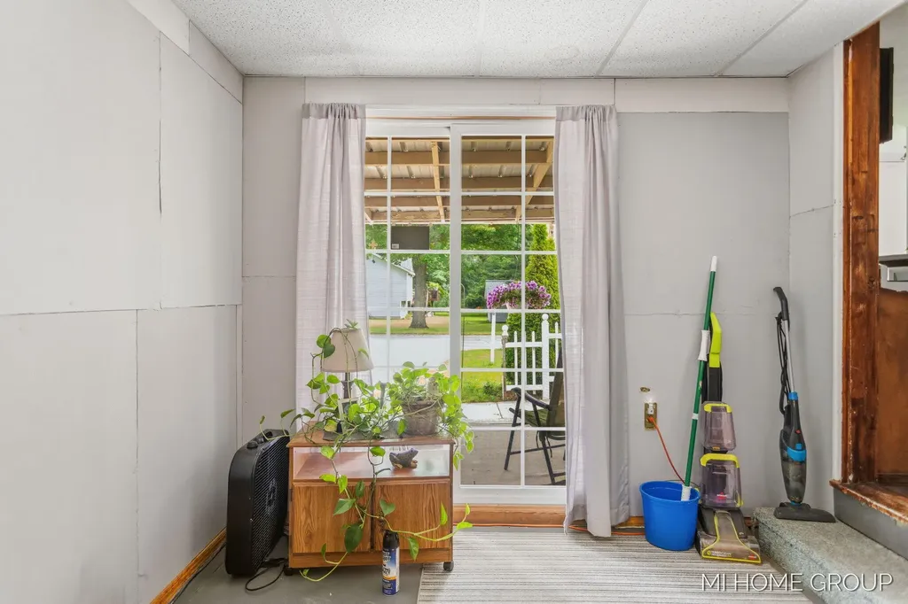 155 Burke Avenue Holland Charter Township MI 49424