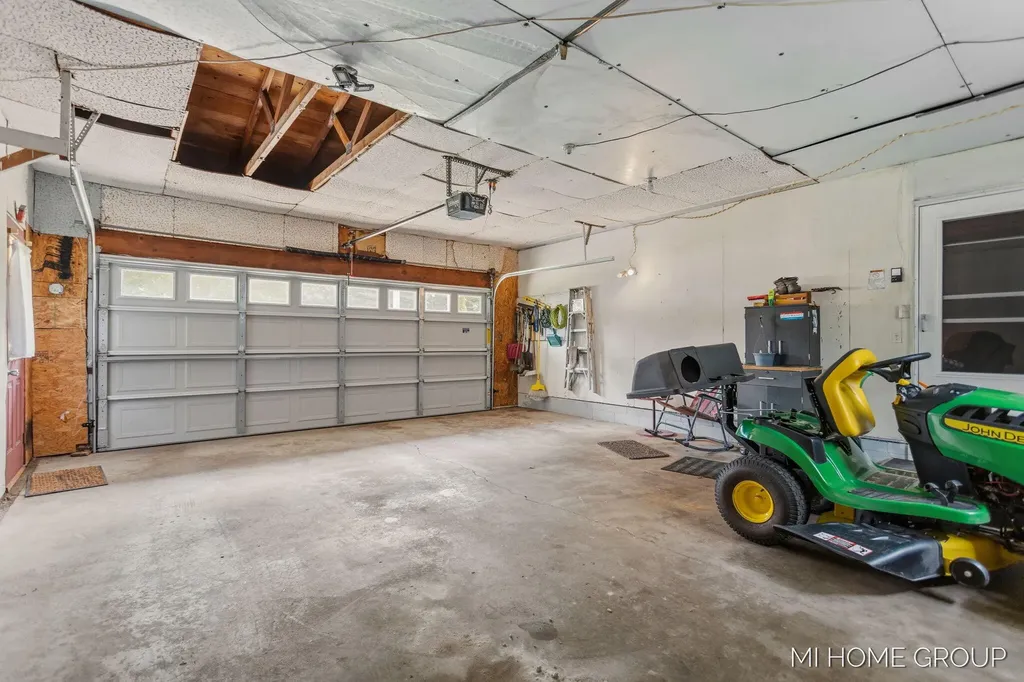 155 Burke Avenue Holland Charter Township MI 49424