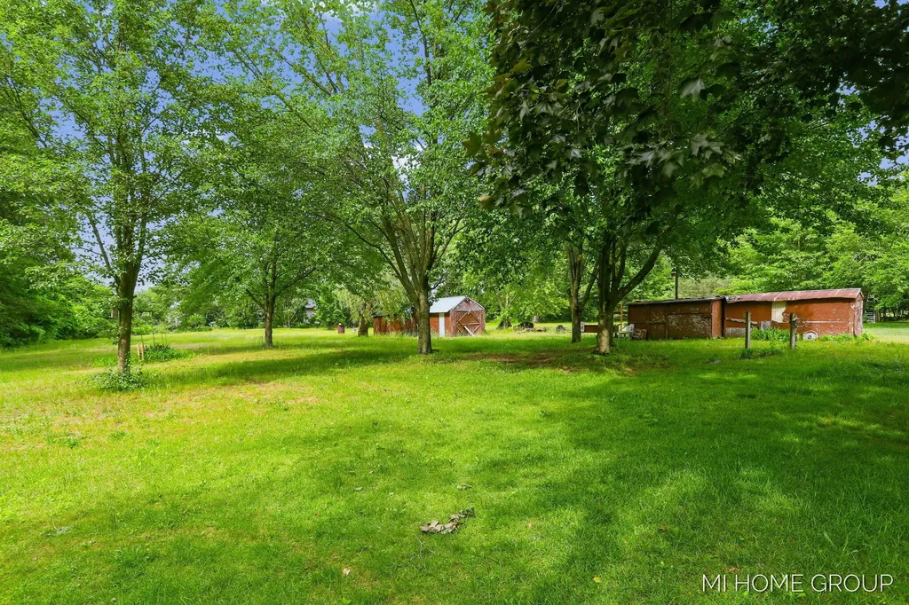 155 Burke Avenue Holland Charter Township MI 49424