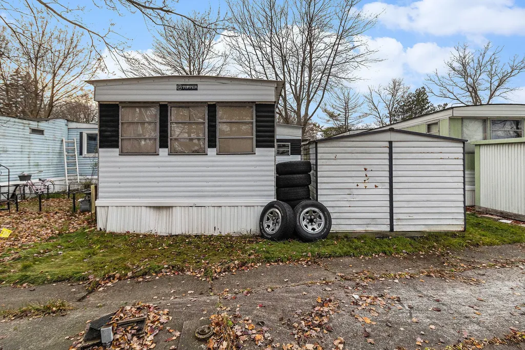 3527 Hoyt Street Muskegon City MI 49444