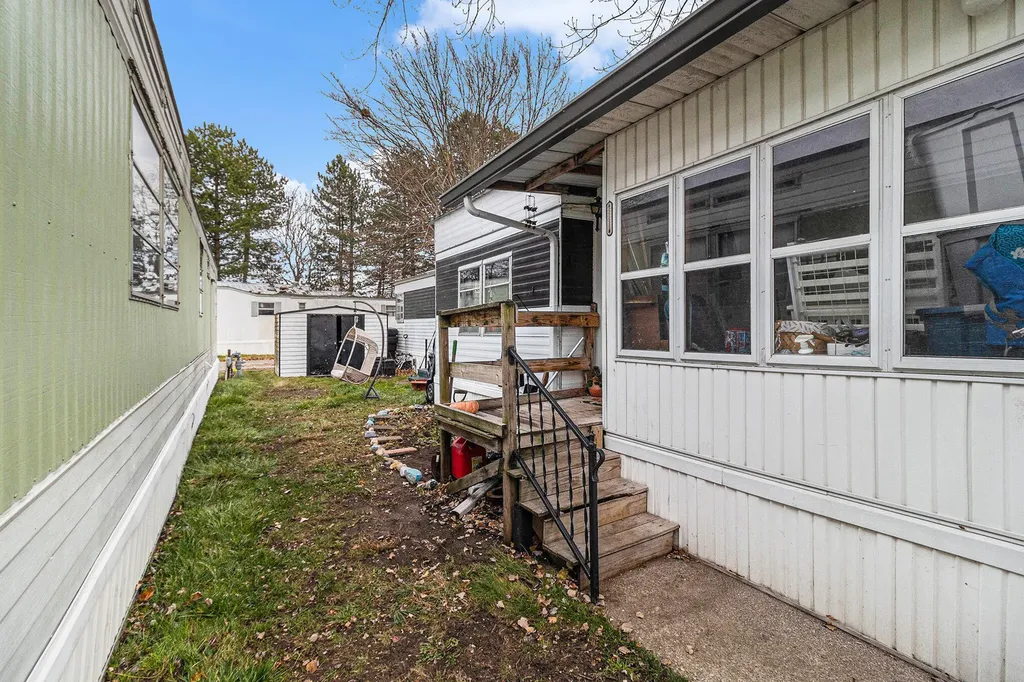 3527 Hoyt Street Muskegon City MI 49444