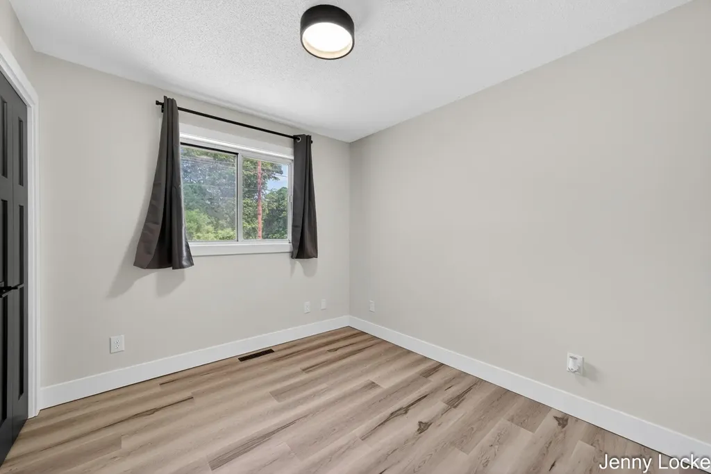 2391 Macarthur Road Muskegon Charter Township MI 49442