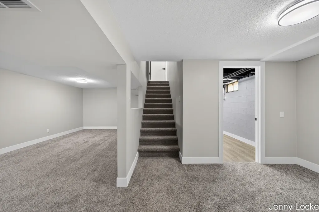 2391 Macarthur Road Muskegon Charter Township MI 49442