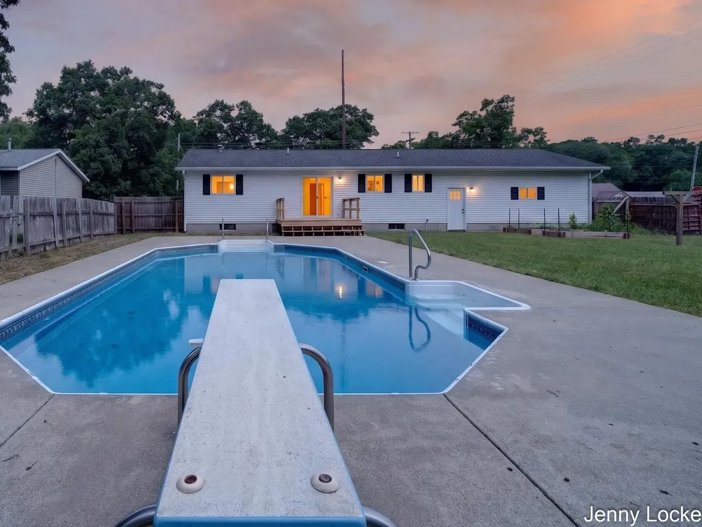 2391 Macarthur Road Muskegon Charter Township MI 49442
