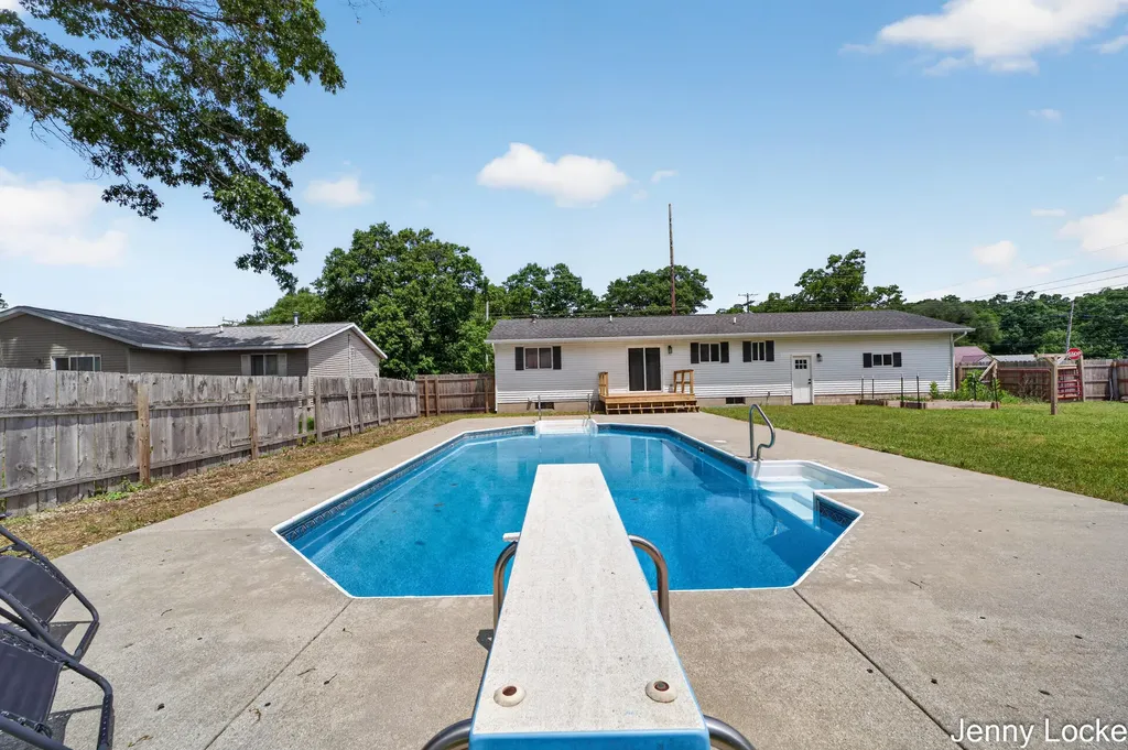 2391 Macarthur Road Muskegon Charter Township MI 49442