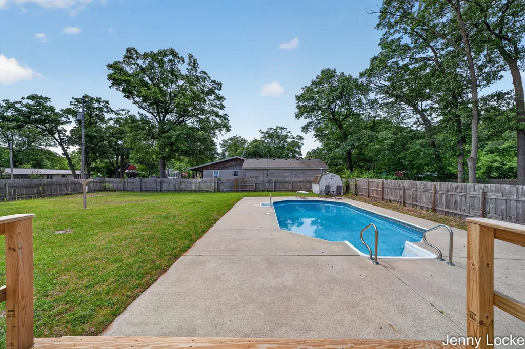 2391 Macarthur Road Muskegon Charter Township MI 49442