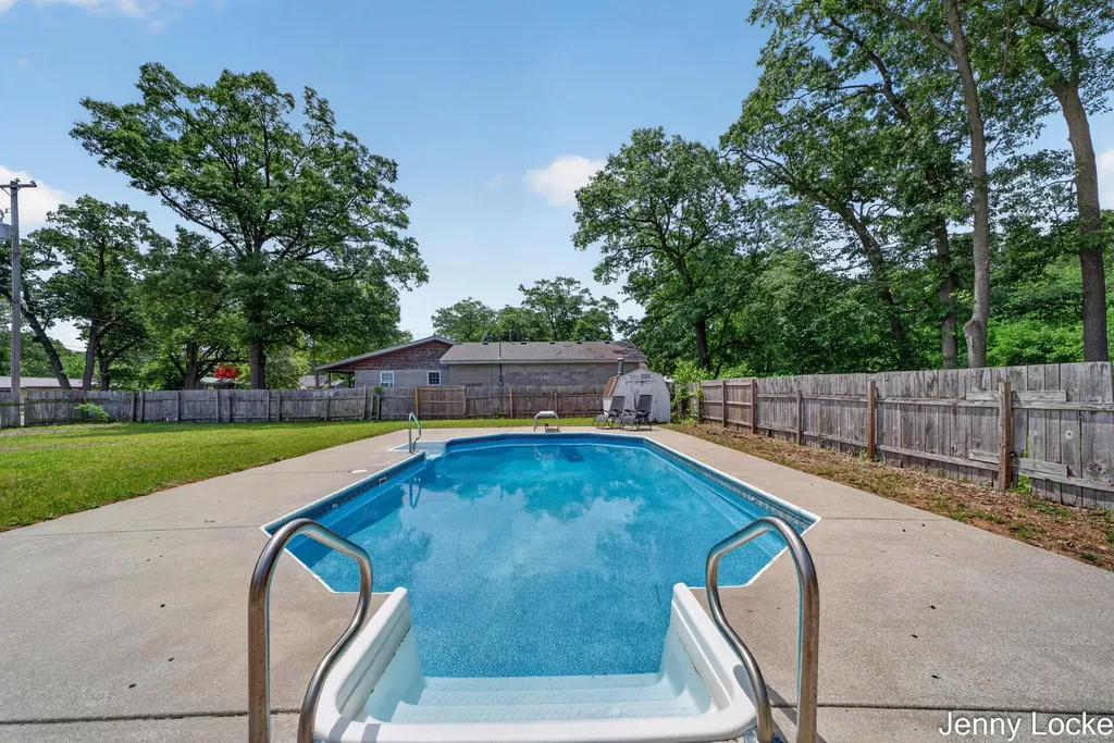2391 Macarthur Road Muskegon Charter Township MI 49442