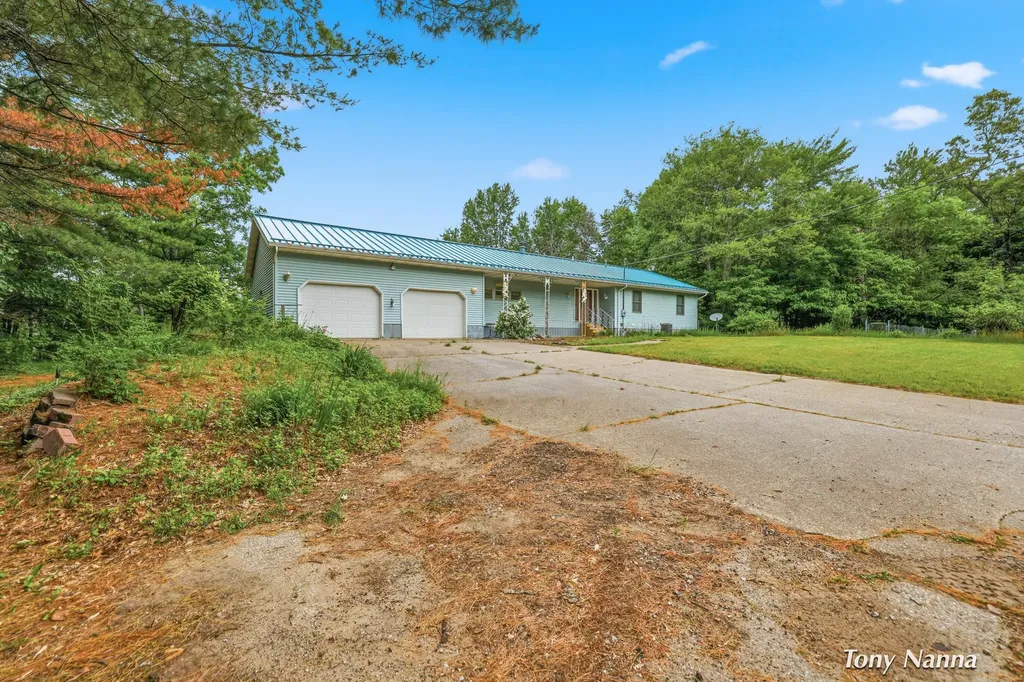 1318 E White Lake Drive Blue Lake Township MI 49457