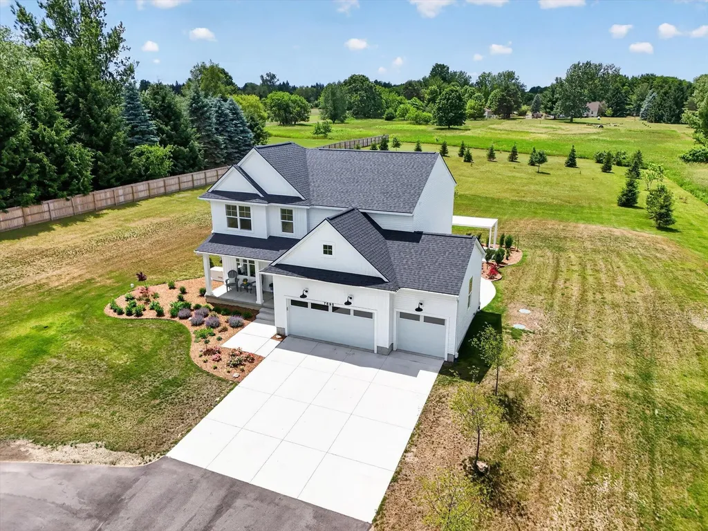 7895 Oak Grove Road Howell City MI 48855