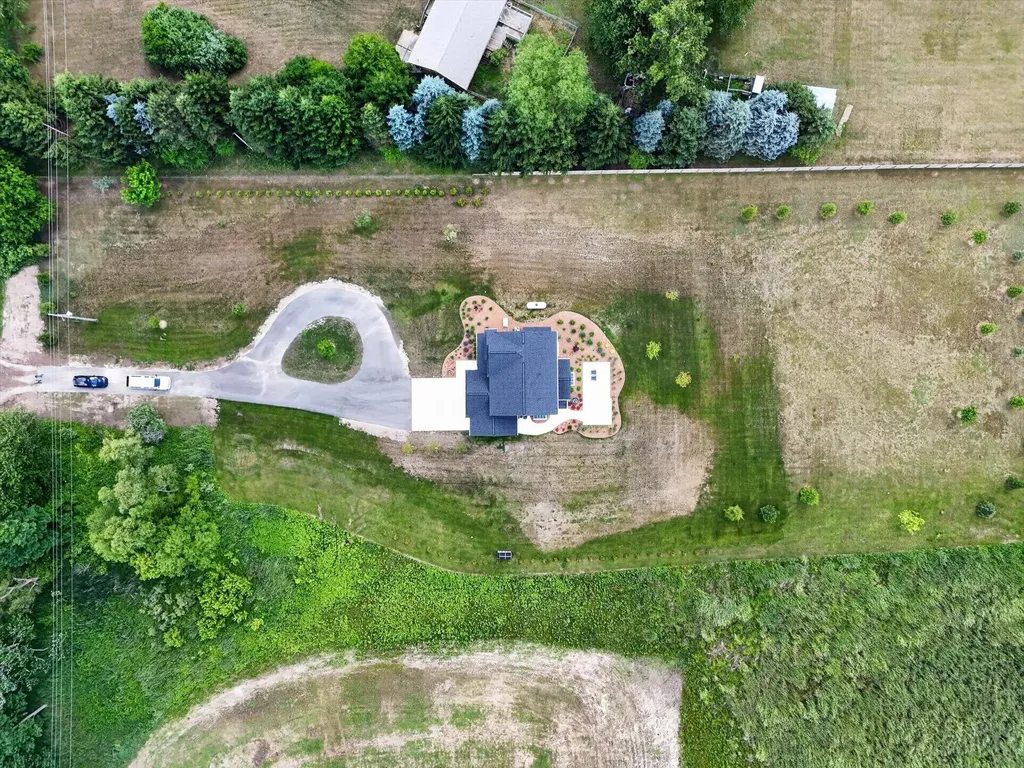 7895 Oak Grove Road Howell City MI 48855