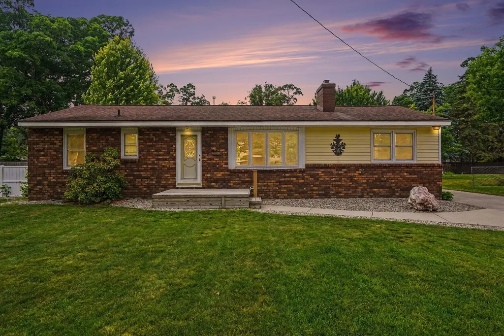 1605 Hansen Street Laketon Township MI 49445