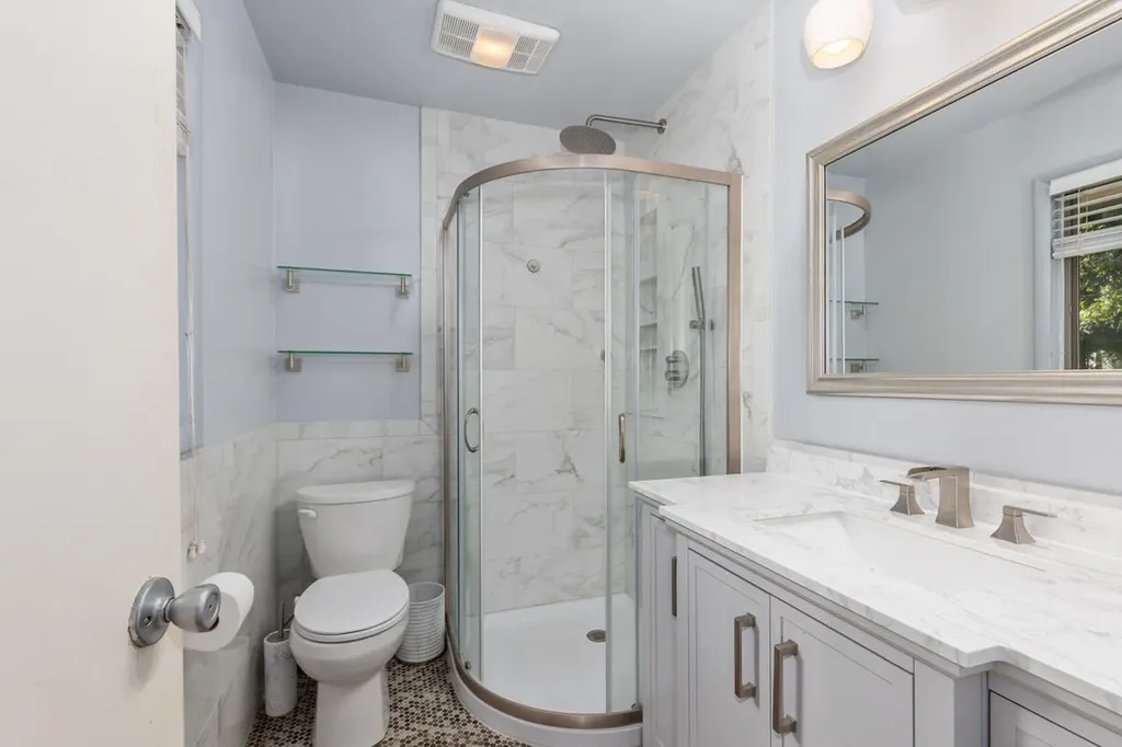 38 E Beltline Avenue SE Grand Rapids Charter Township MI 49506