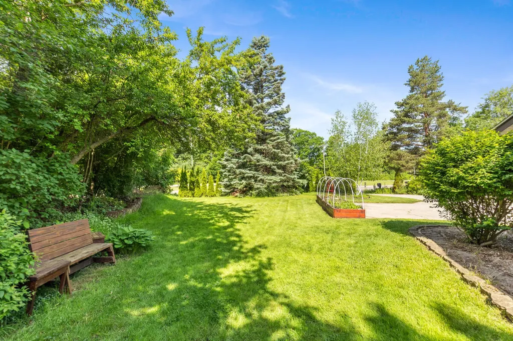 38 E Beltline Avenue SE Grand Rapids Charter Township MI 49506
