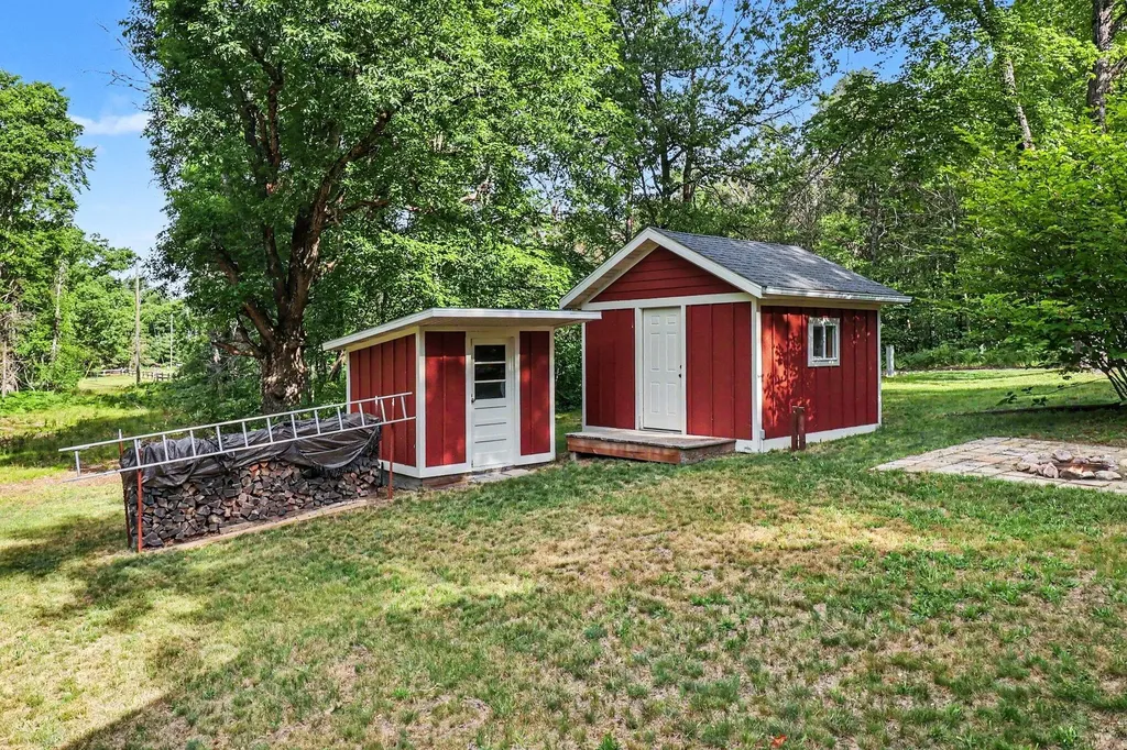 141 W 4 Mile Road Peacock Township MI 49656