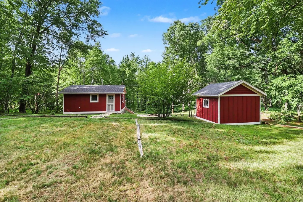 141 W 4 Mile Road Peacock Township MI 49656