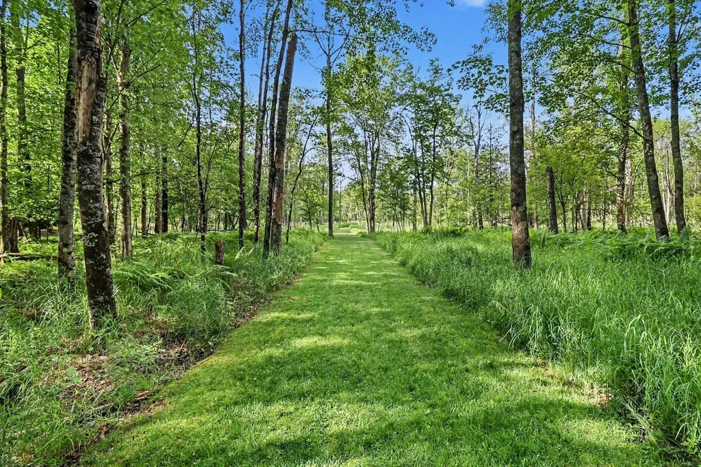 141 W 4 Mile Road Peacock Township MI 49656