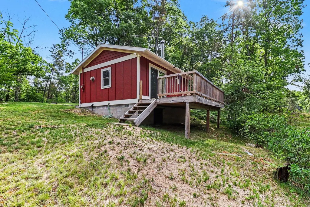 141 W 4 Mile Road Peacock Township MI 49656