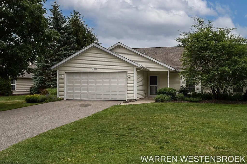 11962 Willow Wood Lane S Holland Charter Township MI 49424
