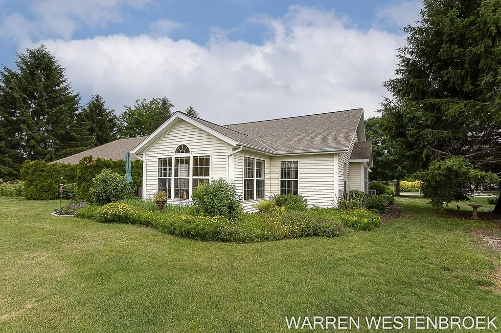 11962 Willow Wood Lane S Holland Charter Township MI 49424