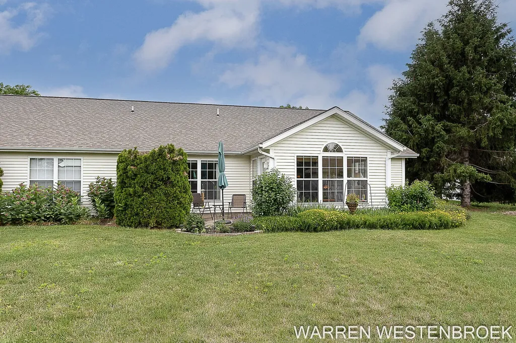 11962 Willow Wood Lane S Holland Charter Township MI 49424