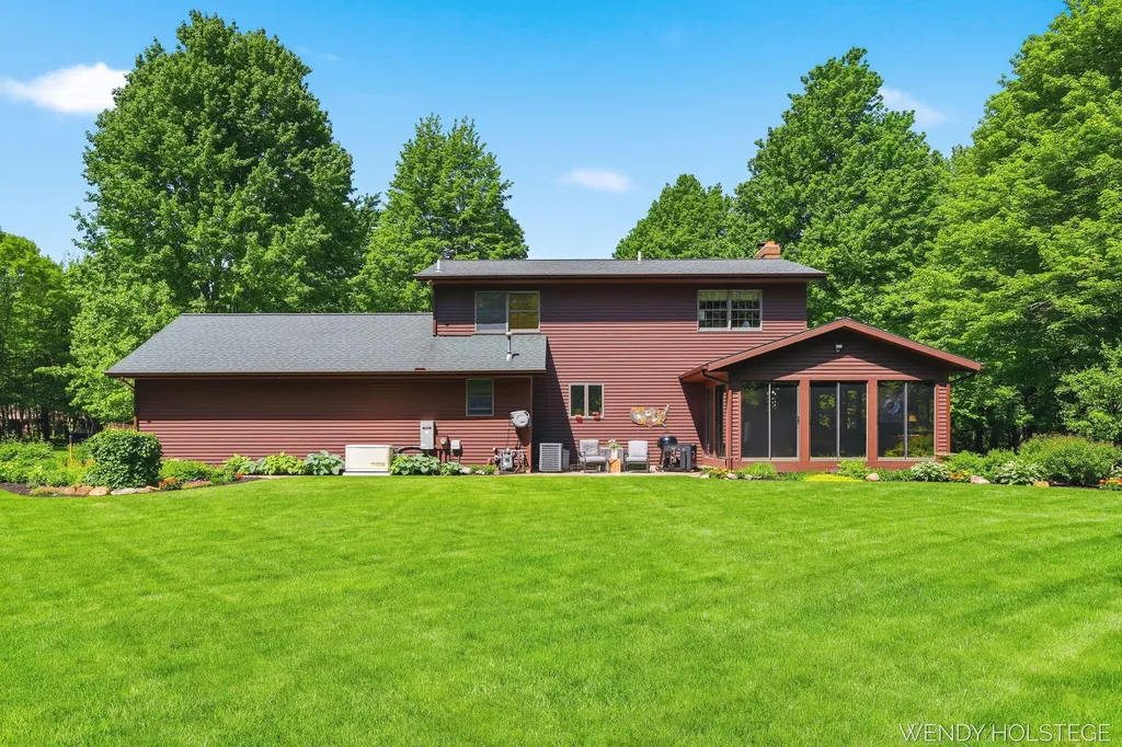 6994 Frontier Drive Port Sheldon Township MI 49460