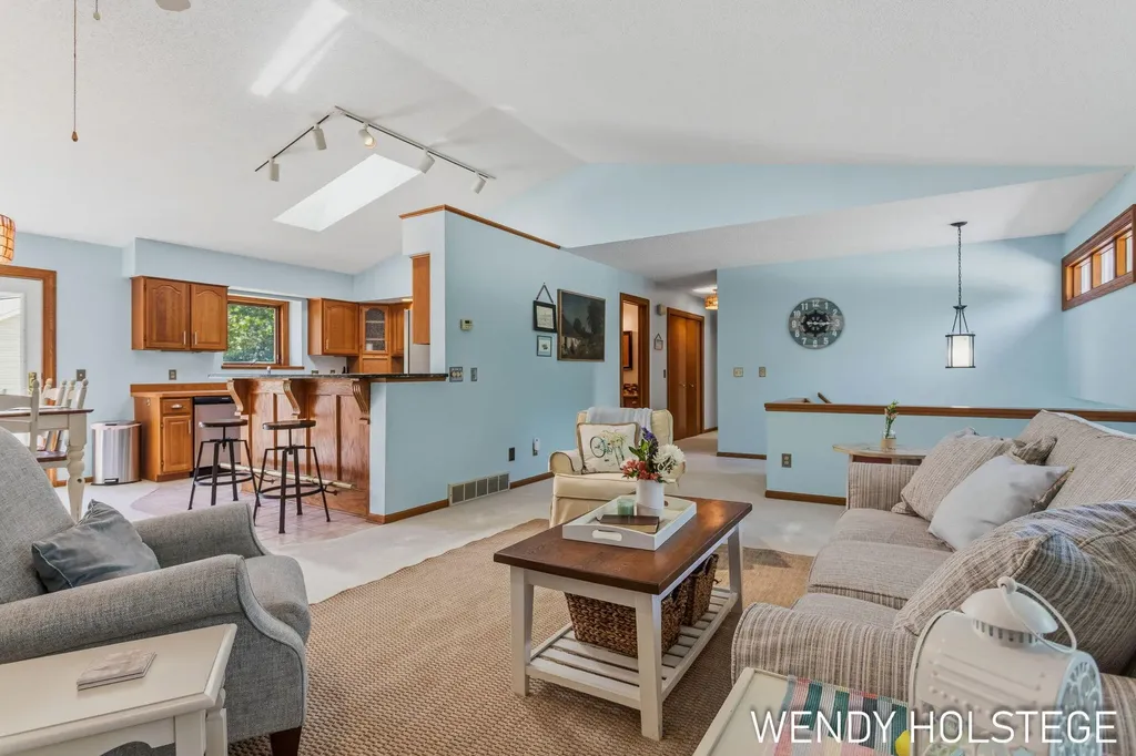 2135 Lakeridge Drive Park Township MI 49424