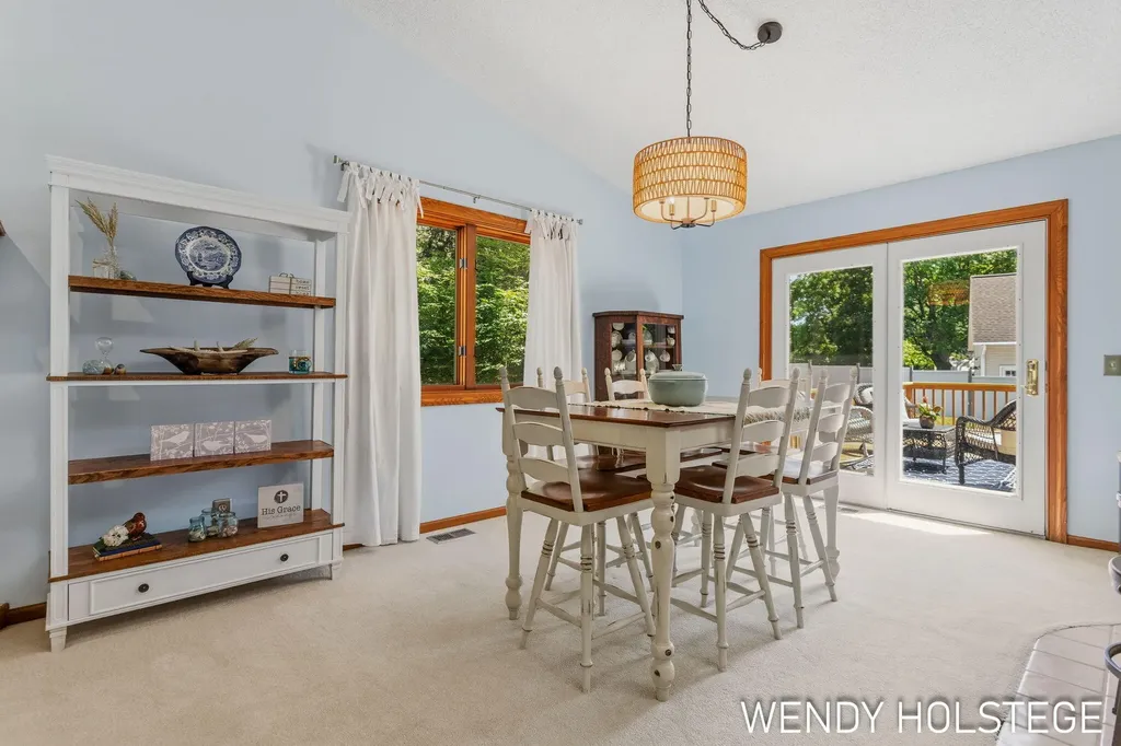 2135 Lakeridge Drive Park Township MI 49424
