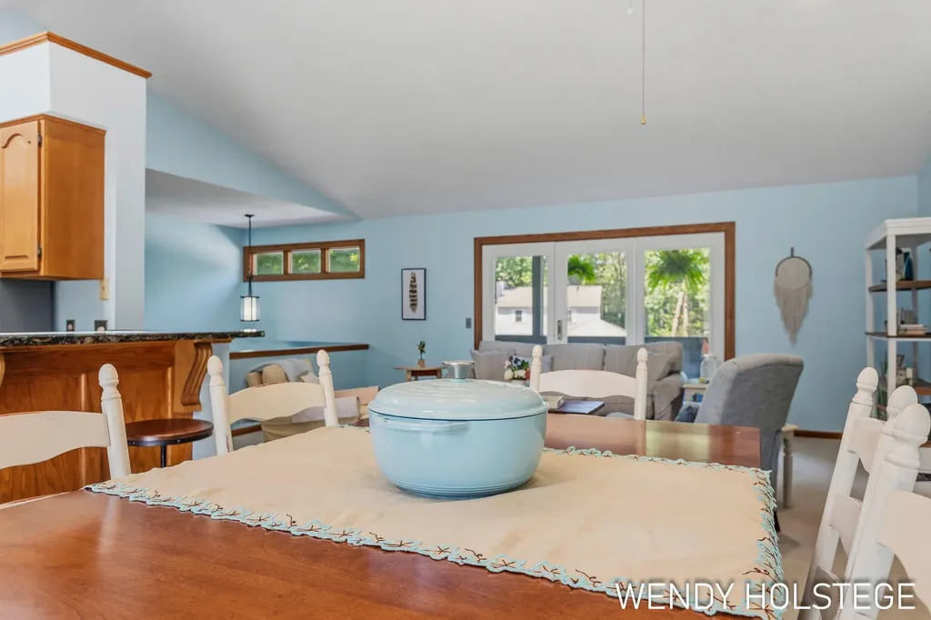 2135 Lakeridge Drive Park Township MI 49424
