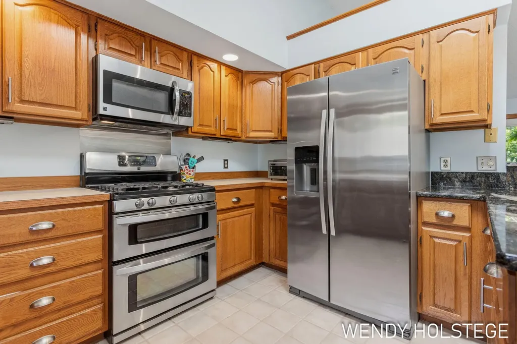 2135 Lakeridge Drive Park Township MI 49424