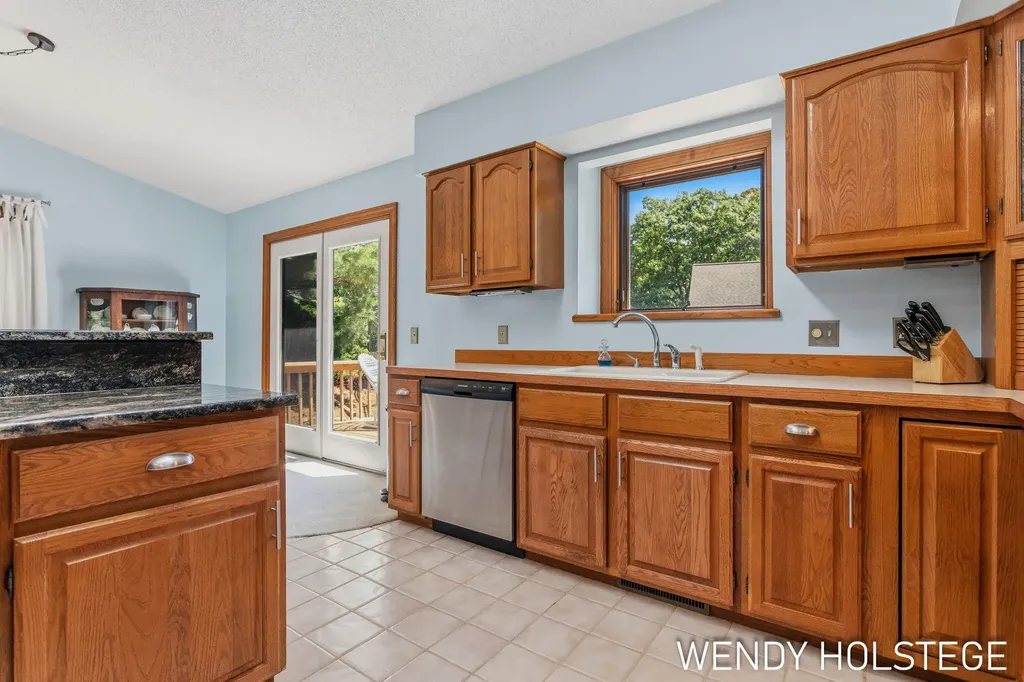 2135 Lakeridge Drive Park Township MI 49424
