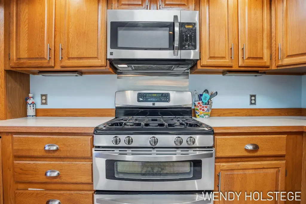 2135 Lakeridge Drive Park Township MI 49424