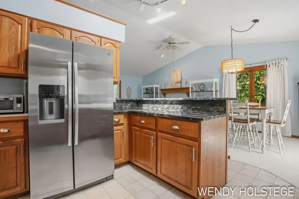 2135 Lakeridge Drive Park Township MI 49424