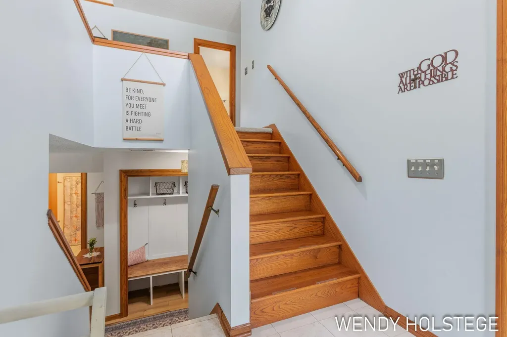 2135 Lakeridge Drive Park Township MI 49424