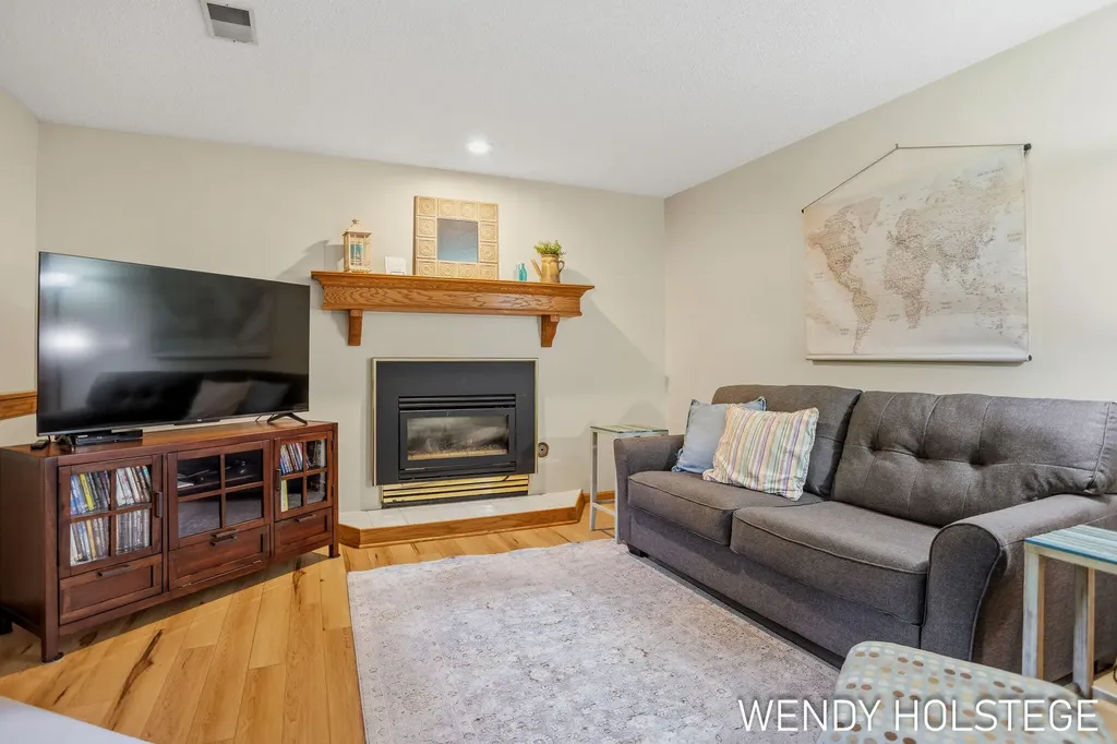2135 Lakeridge Drive Park Township MI 49424