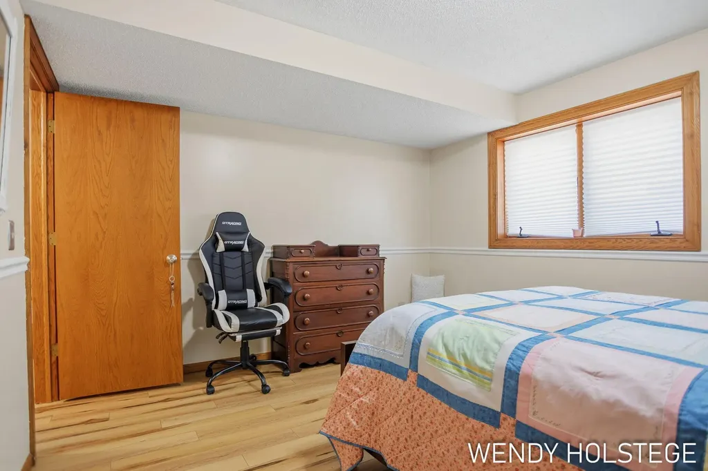 2135 Lakeridge Drive Park Township MI 49424
