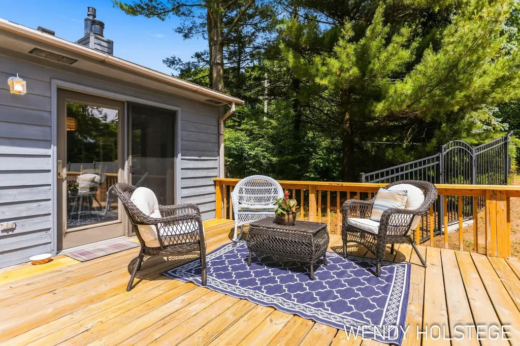 2135 Lakeridge Drive Park Township MI 49424