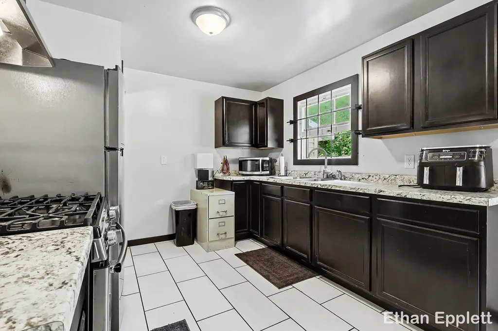 3321 Baker Street Muskegon Heights City MI 49444