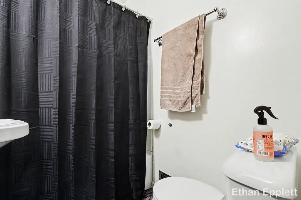 3321 Baker Street Muskegon Heights City MI 49444